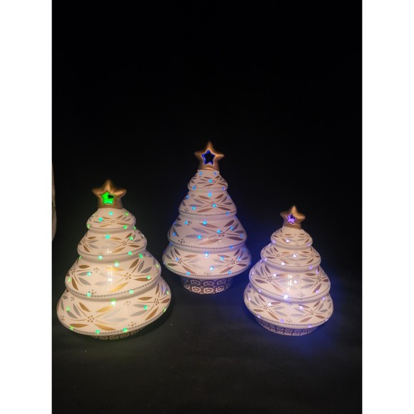 Temptations By Tara Light-up Christmas Trees - Picture 5 of 10